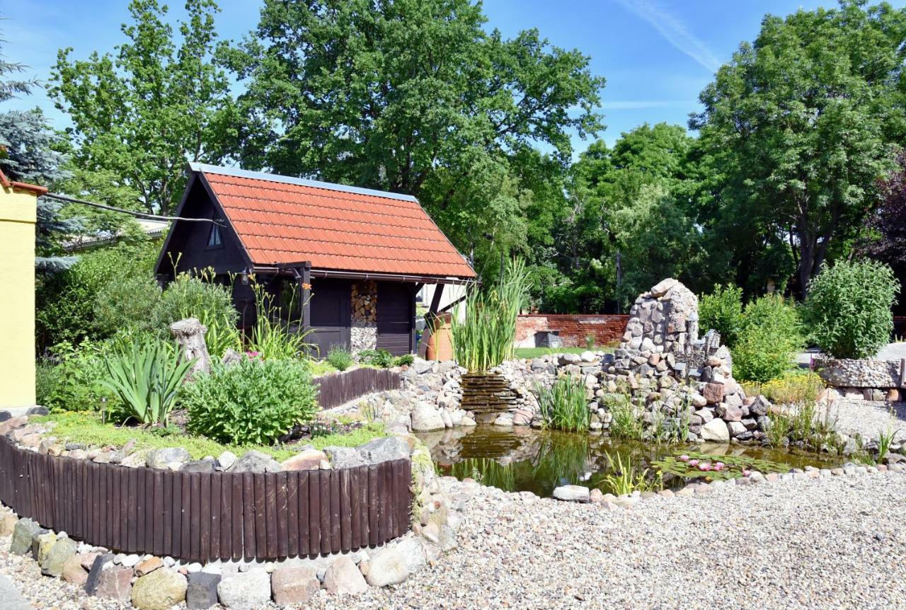 Ferienhaus "Am Gutspark" Alt Tucheband ภายนอก รูปภาพ